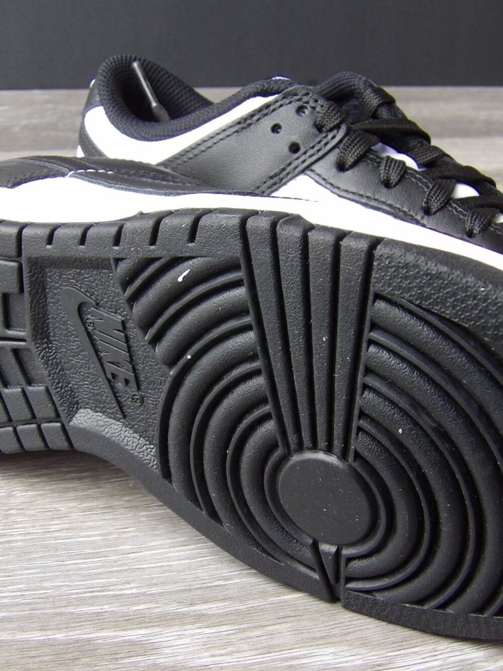 Size 8 - Nike Dunk Low Black White W (PANDA) - Picture 3 of 4